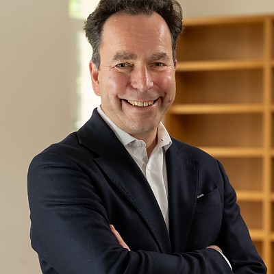 Herwig C.H. Hofmann (Topic III)